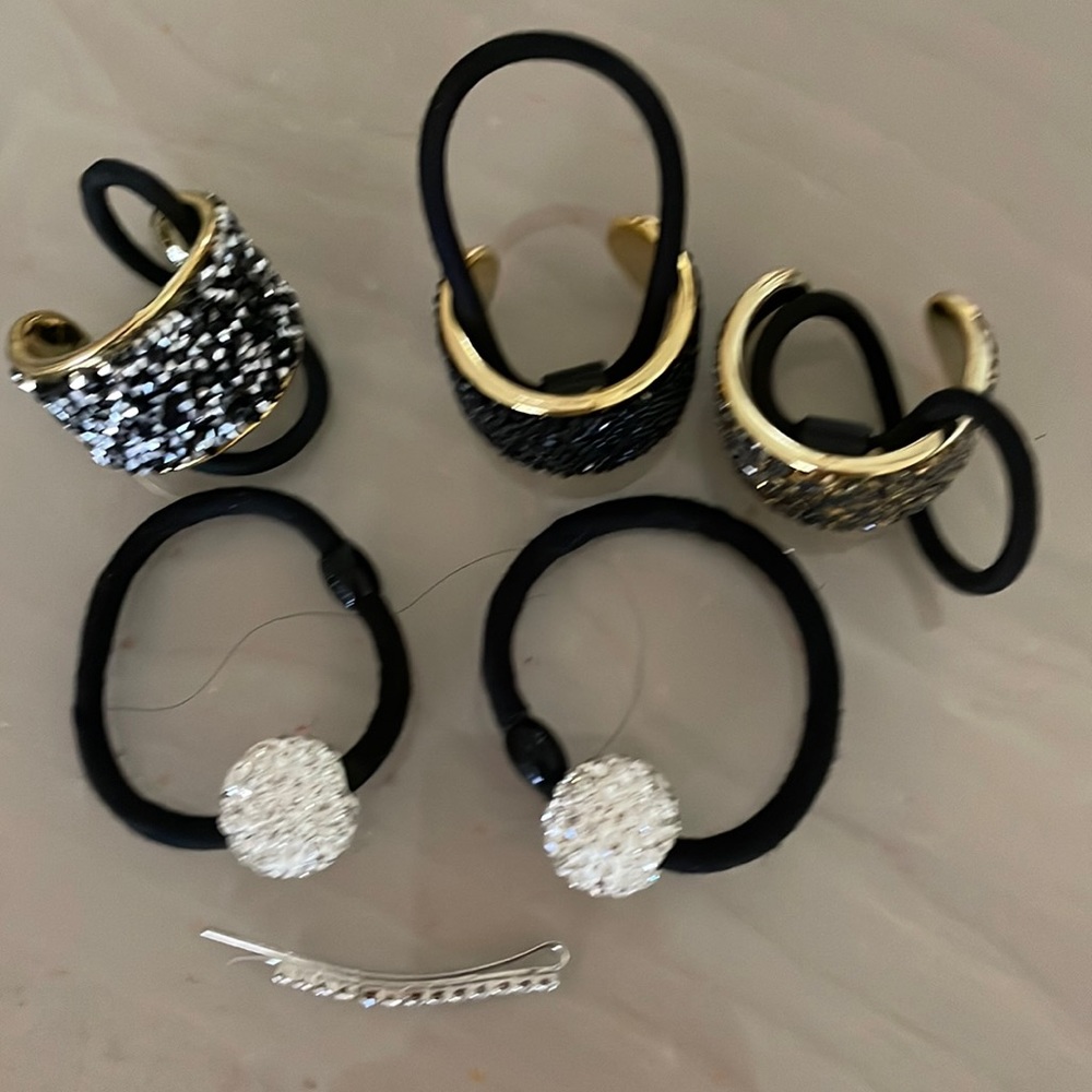Brand new ponytail holders, 5 pieces